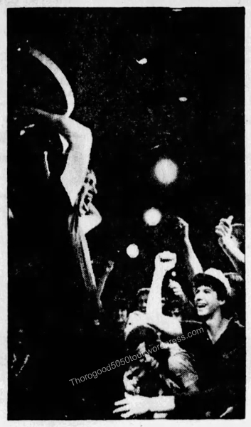 01 George Thorogood 50 50 Tour Waikiki Wave Concert Photos Review Honolulu Star Bulletin Oct 27 1981 Pg B1 Guitar Over Head